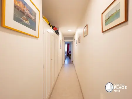 Appartement spacieux face mer avec balcon, proche du centre et commerces - Photo 12