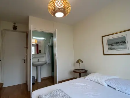 Appartement spacieux face mer avec balcon, proche du centre et commerces - Photo 15