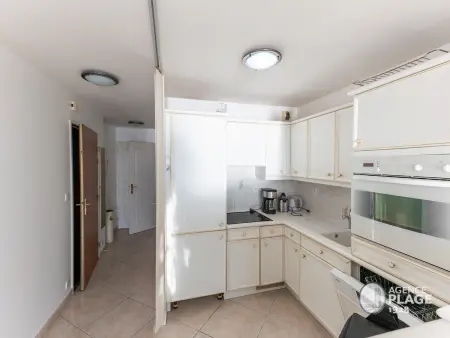 Appartement T2 face plage avec garage aux Sables-d'Olonne - Photo 4