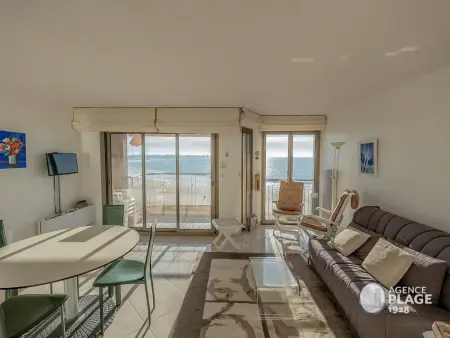 Appartement T2 face plage avec garage aux Sables-d'Olonne - Photo 9