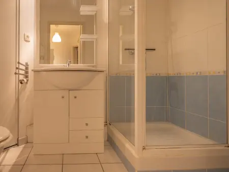 Appartement 2 pièces à 1km de la plage, proche du centre et des commerces - Photo 7
