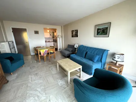 Studio spacieux face à la mer, proche commerces, tout équipé - Photo 3