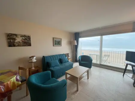 Studio spacieux face à la mer, proche commerces, tout équipé - Photo 12