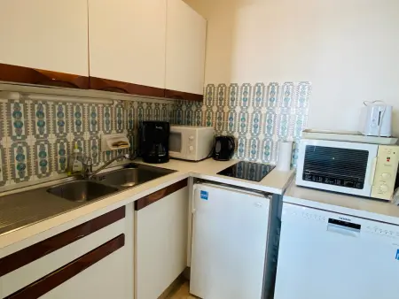 Appartement avec accès direct à la plage, balcon et garage privé - Photo 12