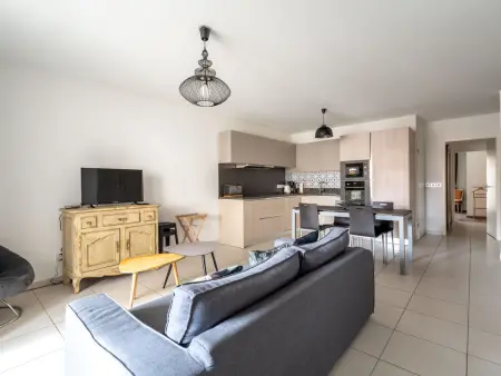 Appartement Central à Arcachon avec 2 Chambres, Parking Privé et Proche Plages - Photo 2