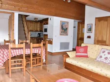 Grand duplex 6 personnes avec balcon dans les Alpes - Photo 1