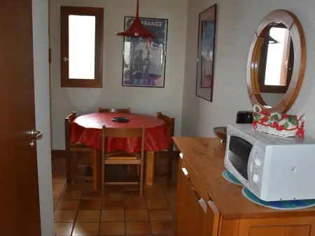 Duplex ensoleillé avec piscine, proche pistes, balcon sud - Photo 8