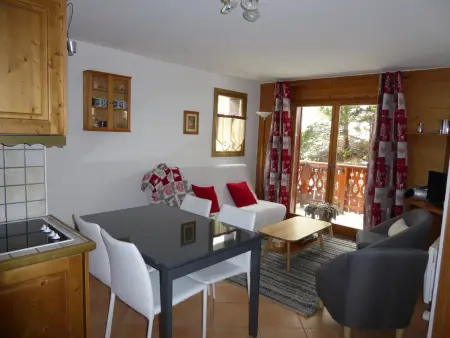 Rez-de-jardin 3 pièces proche pistes, jusqu'à 6 personnes - Photo 2