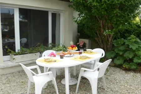Holiday flat, Arromanches-les-Bains-SLOOP - app. au rez-de-chaussée, Maison à Arromanches près de Plage - Photo 1