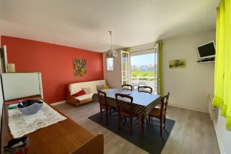 Holiday flat Bisquine Arromanches-les-Bains, Appartement près de la plage à Arromanches - Photo 1