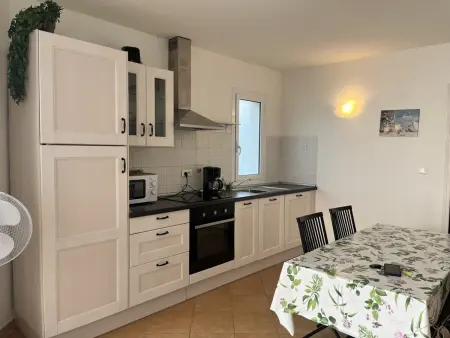 Appartement confortable à Favone - 2 chambres, animaux acceptés - Photo 4
