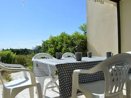 Appt T2 cabine 4 pers, terrasse, parking, piscine - Saint Pierre la Mer - Photo 14
