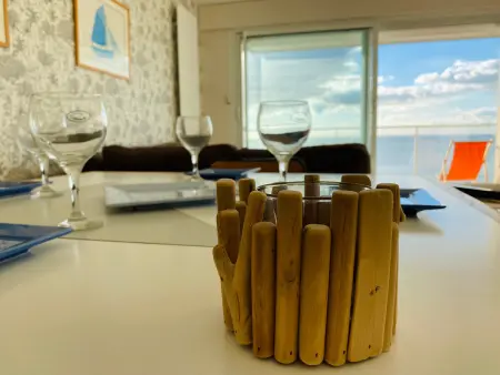 Appartement Élegant avec Balcon, Garage et WiFi en Bord de Mer - Photo 10