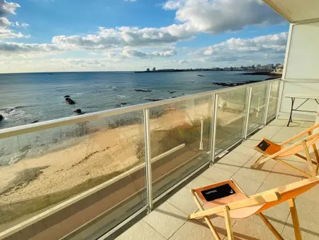 Appartement Élegant avec Balcon, Garage et WiFi en Bord de Mer - Photo 11