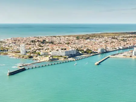 Appartement Élegant avec Balcon, Garage et WiFi en Bord de Mer - Photo 13