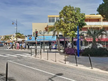 T2 3 étoiles à la Favière avec piscine et parking - Photo 12