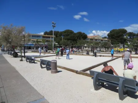 Spacieux T3 avec piscine et parking à La Favière - Photo 13