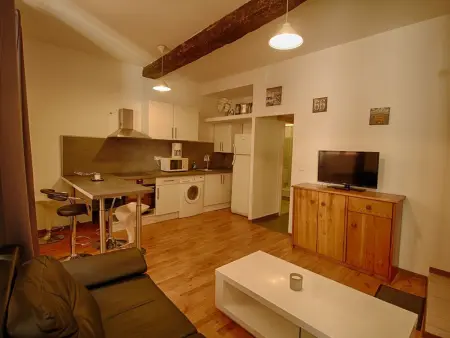Appartement cosy dans vieille ville d'Ajaccio, proche plage, marché et commodités. - Photo 1