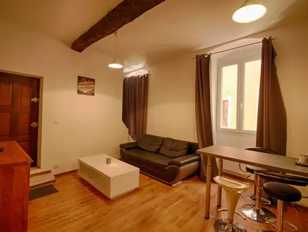 Appartement cosy dans vieille ville d'Ajaccio, proche plage, marché et commodités. - Photo 2