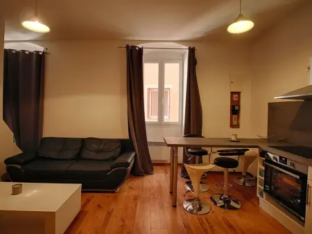 Appartement cosy dans vieille ville d'Ajaccio, proche plage, marché et commodités. - Photo 4