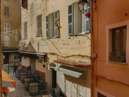 Appartement cosy dans vieille ville d'Ajaccio, proche plage, marché et commodités. - Photo 7