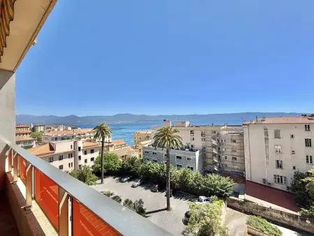 Ajaccio: Appartement climatisé 4 pièces, 6 couchages, centre-ville - Photo 3