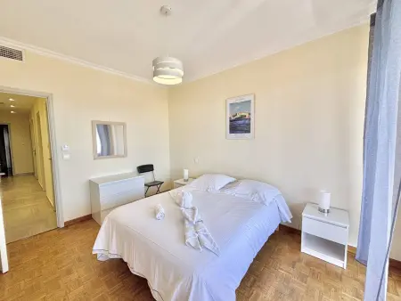Ajaccio: Appartement climatisé 4 pièces, 6 couchages, centre-ville - Photo 12