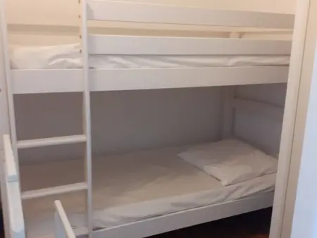 Bel appartement 4 personnes avec piscine, parking privé et vue marina - Photo 2