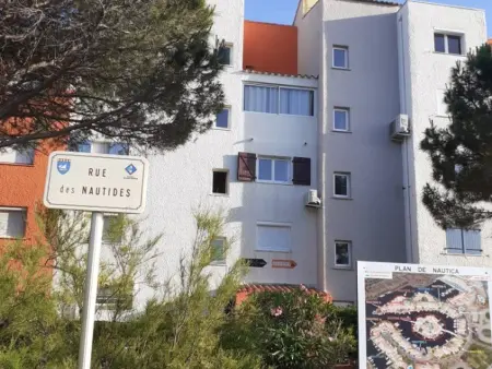 Bel appartement 4 personnes avec piscine, parking privé et vue marina - Photo 17
