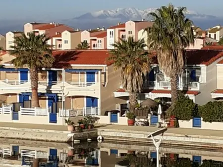 Bel appartement 4 personnes avec piscine, parking privé et vue marina - Photo 21