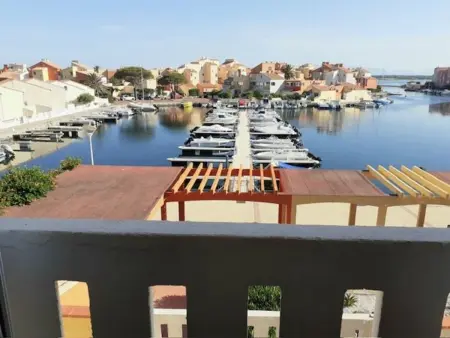 Bel appartement 4 personnes avec piscine, parking privé et vue marina - Photo 24
