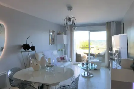 Ferienwohnung in Mandelieu-La Napoule, Appartement à Cannes avec vue sur mer - Photo 3