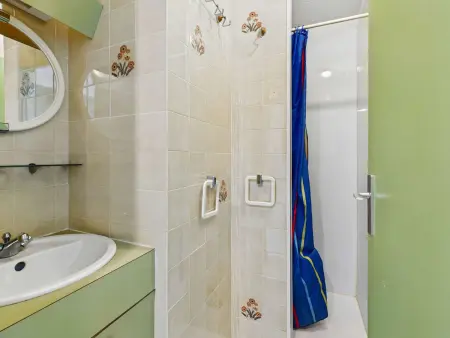 Studio cabine RDC, terrasse, 4 pers, parking, Appartement 4 personnes à Le Grau d'Agde - Photo 7
