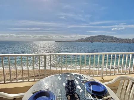 Studio les pieds dans l'eau, climatisé, terrasse, Wi-Fi inclus à Ajaccio - Photo 14