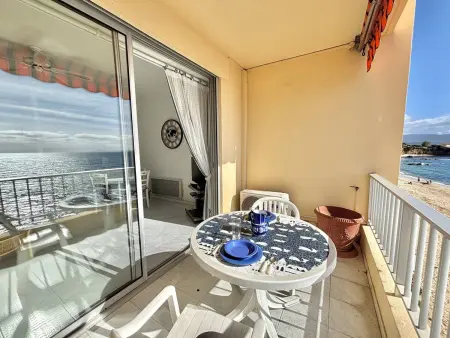 Studio les pieds dans l'eau, climatisé, terrasse, Wi-Fi inclus à Ajaccio - Photo 15