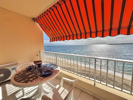 Studio les pieds dans l'eau, climatisé, terrasse, Wi-Fi inclus à Ajaccio - Photo 18