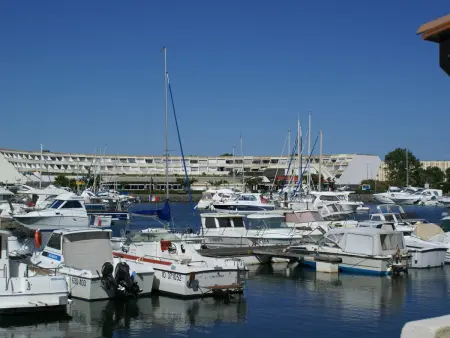Villa climatisée 4 pers avec piscine, parking au Cap d'Agde - Photo 8