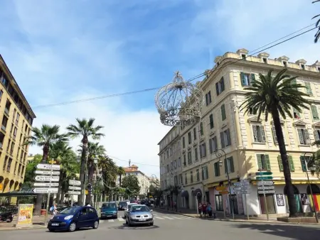 Appartement 4 pièces avec terrasse, climatisation, parking privé au cœur d'Ajaccio - Photo 20