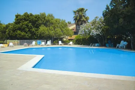 Ferienresidenz Rotondo Porto Rotondo - Type Trilo 4, Appartement style sarde avec piscine - Photo 8