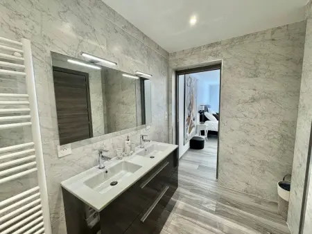 Appartement de luxe en bord de mer avec climatisation - Photo 18