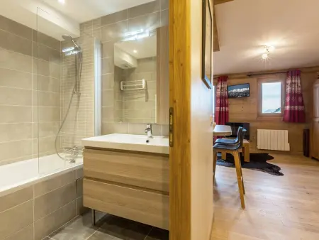 Appartement rénové au cœur de Méribel, proche des pistes - Photo 7