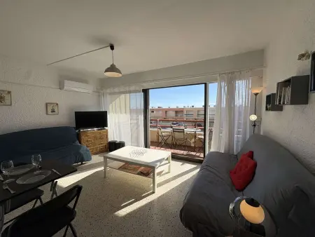Studio lumineux à 50m de la plage, grand balcon, parking, animaux acceptés, ménage inclus - Photo 3