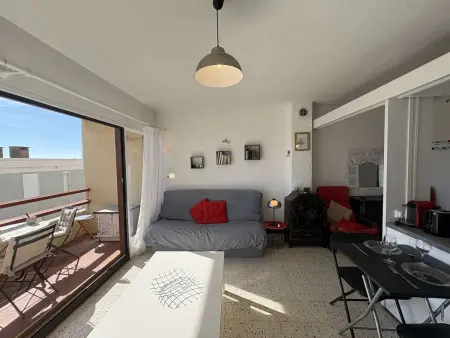 Studio lumineux à 50m de la plage, grand balcon, parking, animaux acceptés, ménage inclus - Photo 4