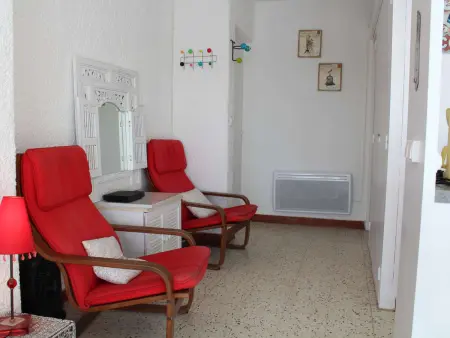 Studio lumineux à 50m de la plage, grand balcon, parking, animaux acceptés, ménage inclus - Photo 9