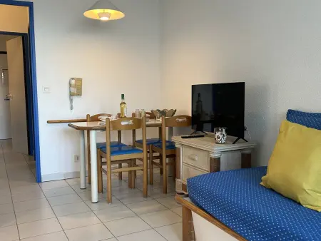 Studio à Villeneuve-Loubet Plage avec Parking Privé, 2/4 Couchages - Photo 1