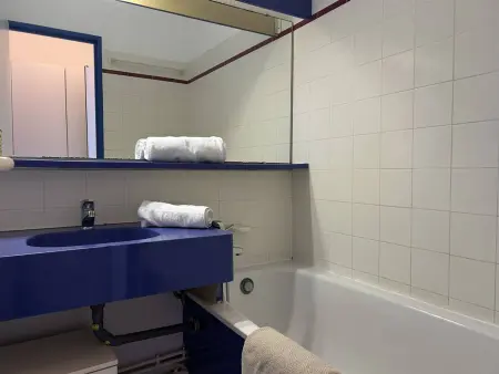 Studio à Villeneuve-Loubet Plage avec Parking Privé, 2/4 Couchages - Photo 6