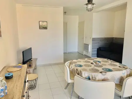 Appartement 2 pièces à Calvi, proche plage, parking inclus - Photo 10