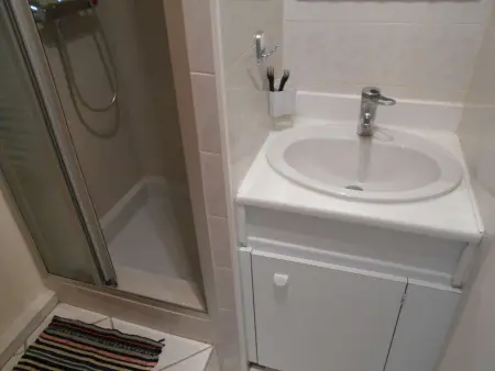 Appartement T3 Climatisé - Terrasse Sud, Parking Privé, 6 Couchages - Le Grau-du-Roi - Photo 7