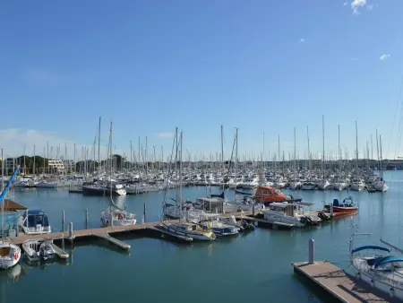 Appartement T3 Climatisé - Terrasse Sud, Parking Privé, 6 Couchages - Le Grau-du-Roi - Photo 15