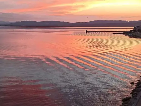 T2 calme avec terrasse et accès à la piscine au bord du lac - Photo 4